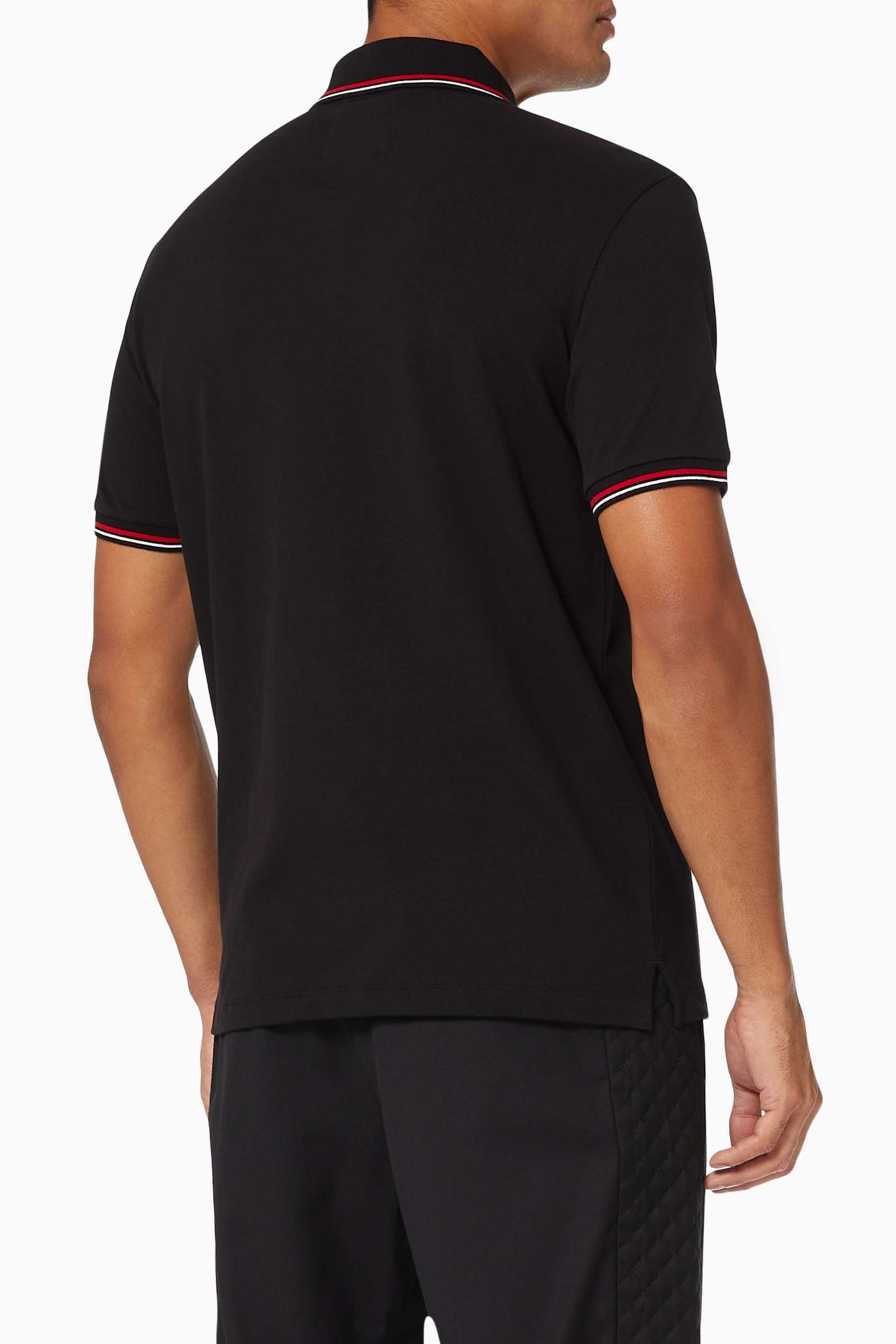 Kjøp Emporio Armani Black Essential Capsule EA-poloskjorte i