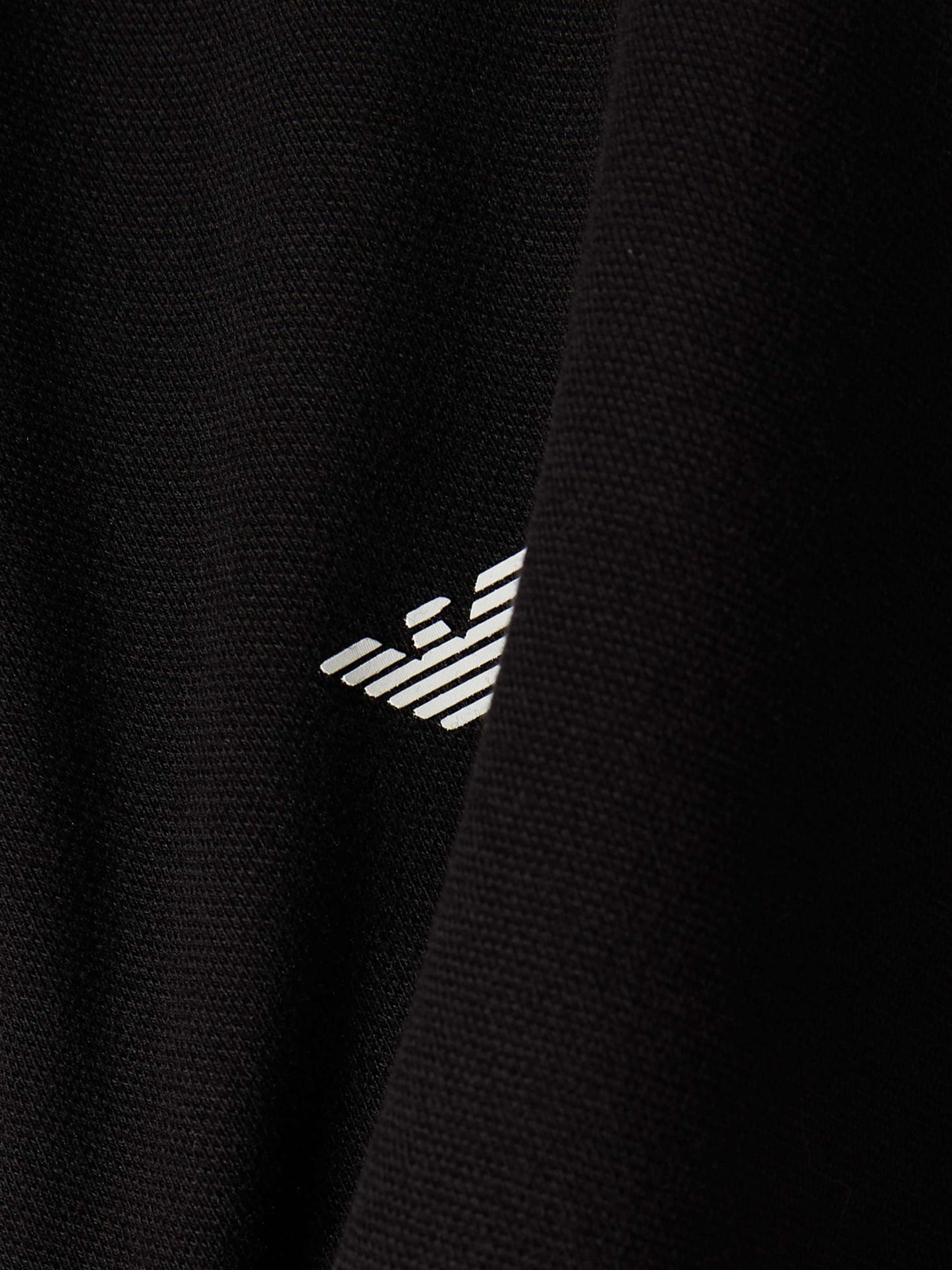 Kjøp Emporio Armani Black Essential Capsule EA-poloskjorte i