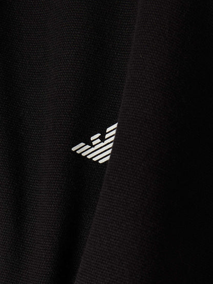 Kjøp Emporio Armani Black Essential Capsule EA-poloskjorte i